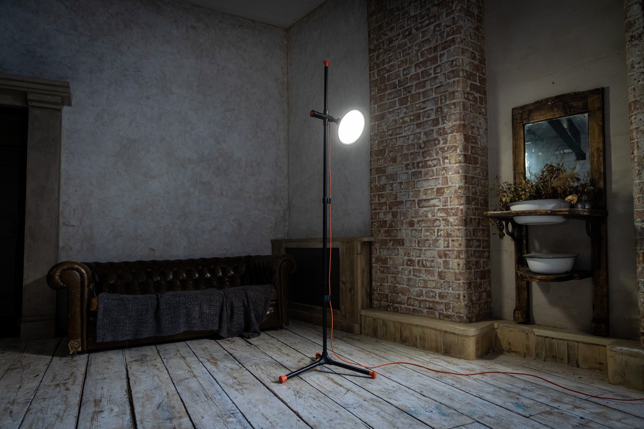 Artist Studio Lamp 2 – Daylight Company
