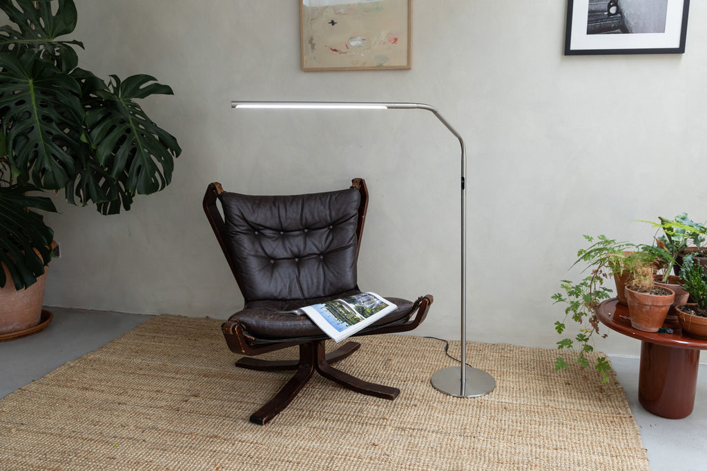 Slimline 4 Floor (Brushed Steel) & Magnifier Bundle