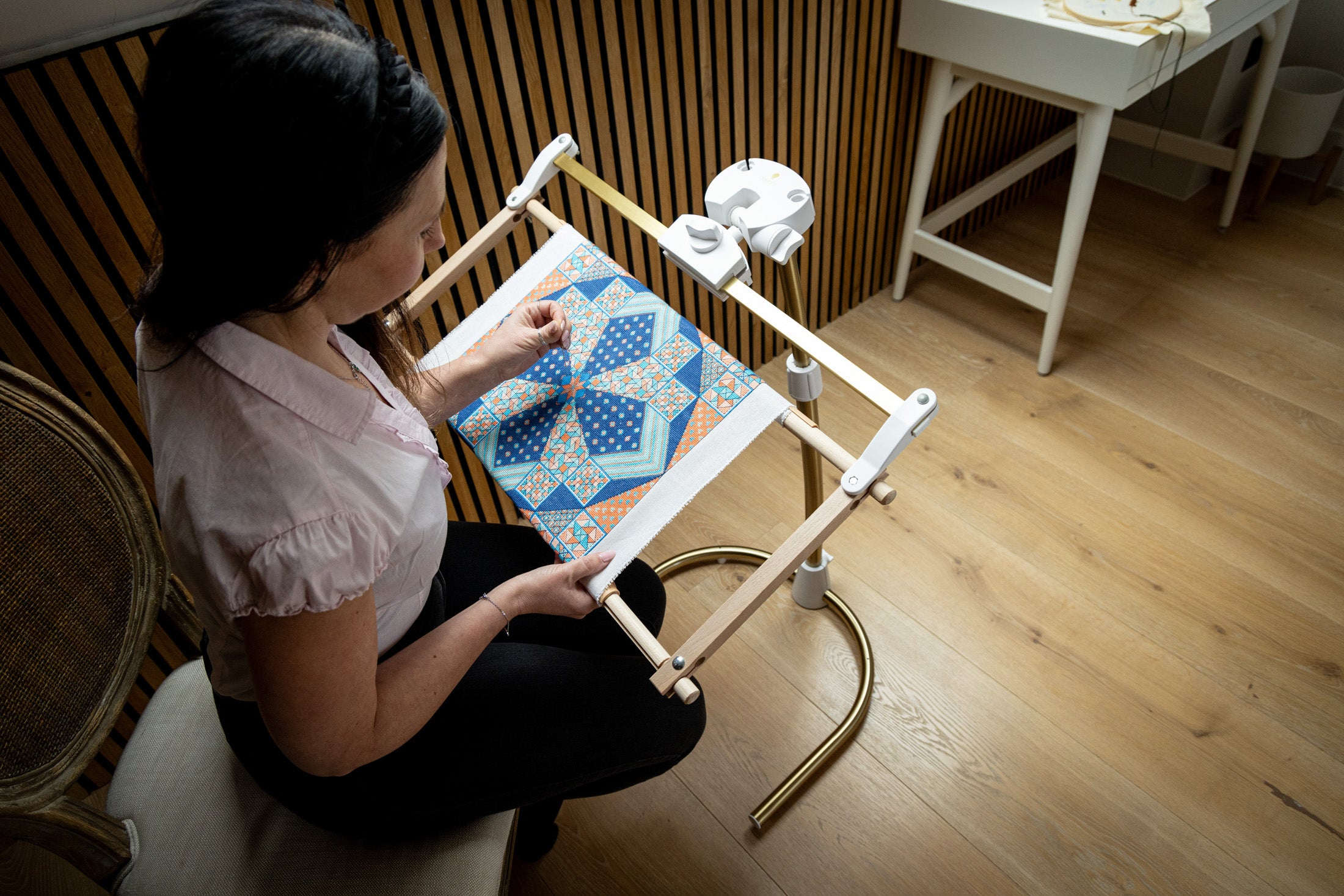 StitchSmart 2 Stand