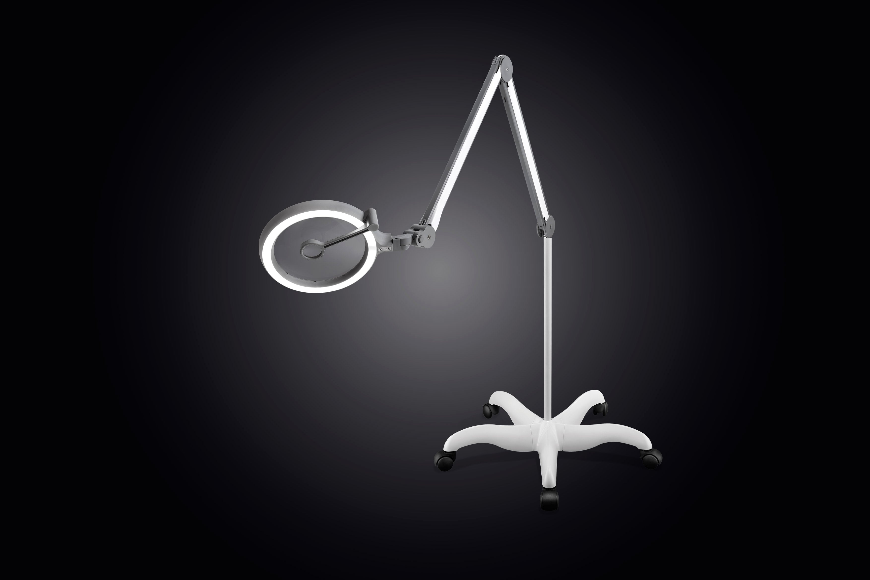 iQ Magnifier & Floor Stand Bundle