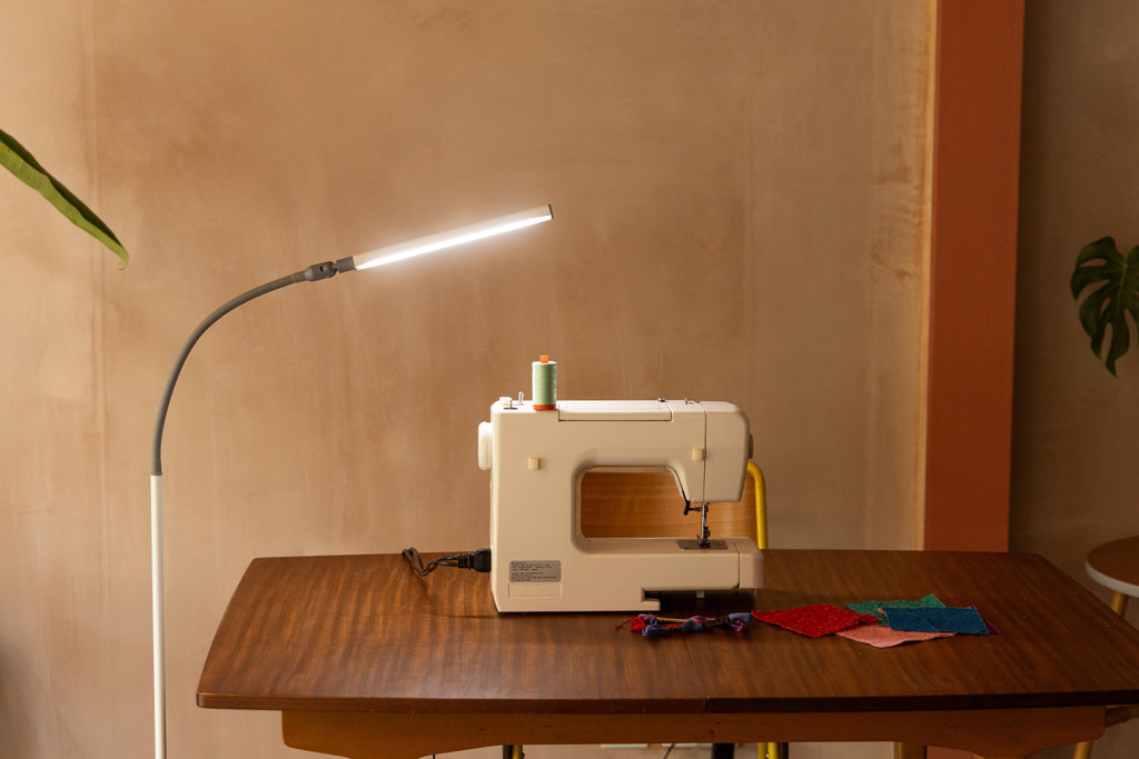 UnoPro Floor Lamp