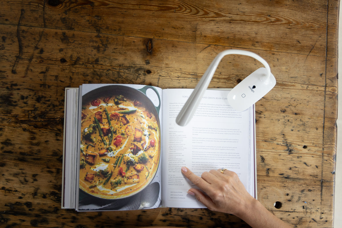 Smart Clip-On Lamp