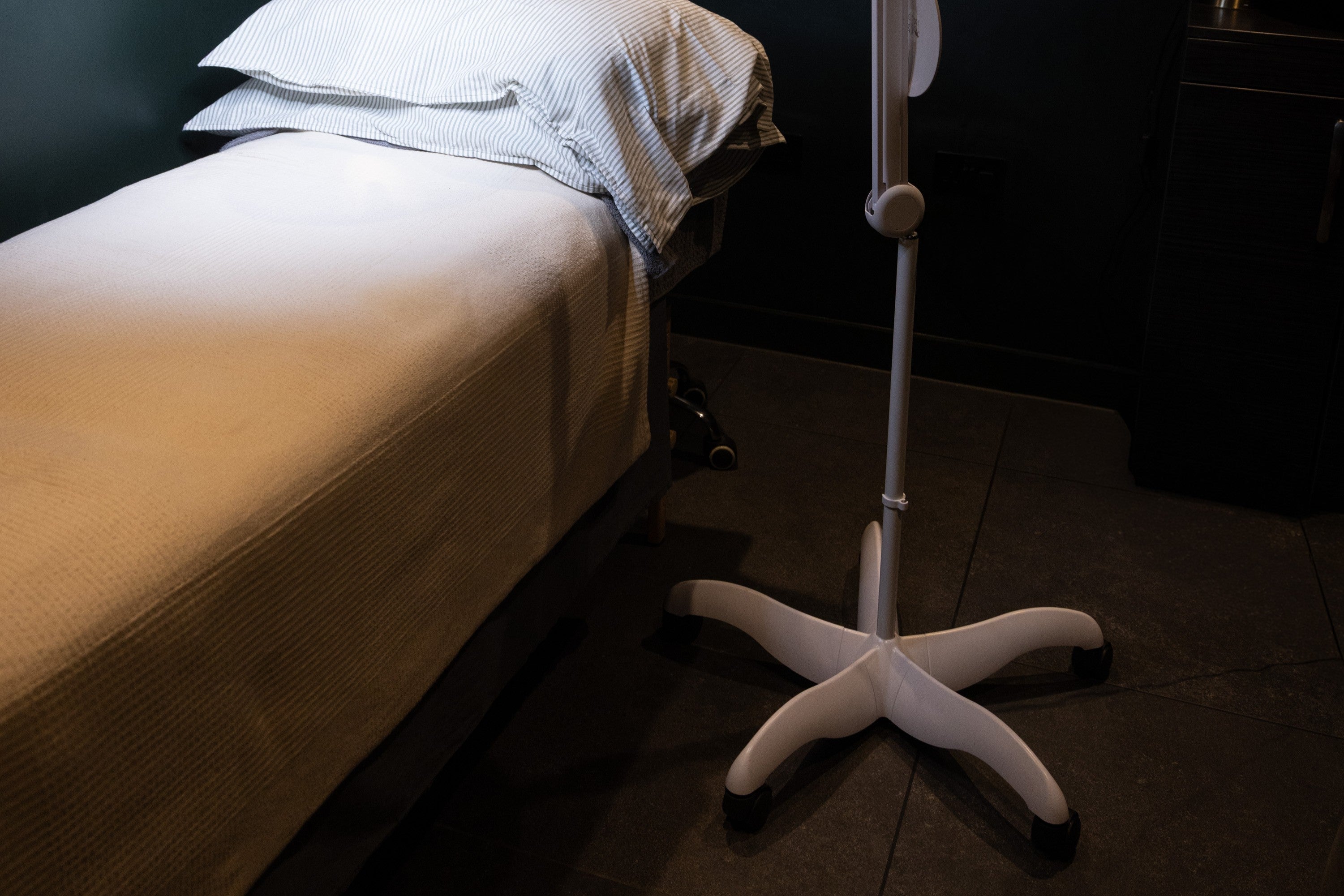 iQ Pro & Floor Stand Bundle