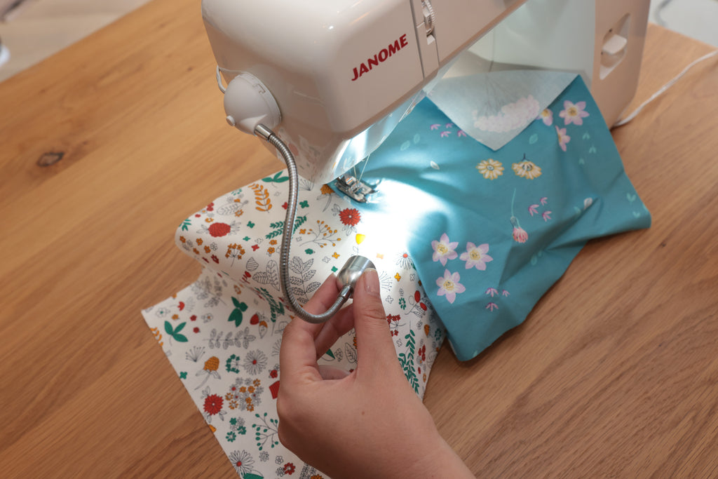 Sewing Machine Lamp