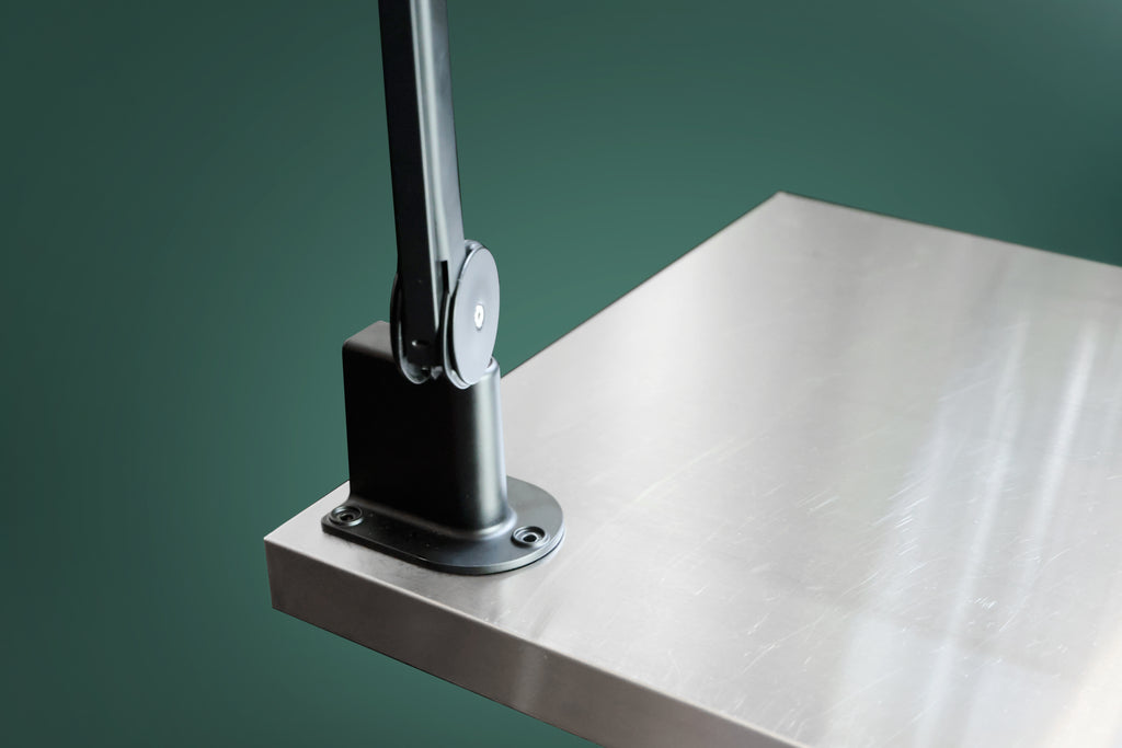 Wall & Table Mount