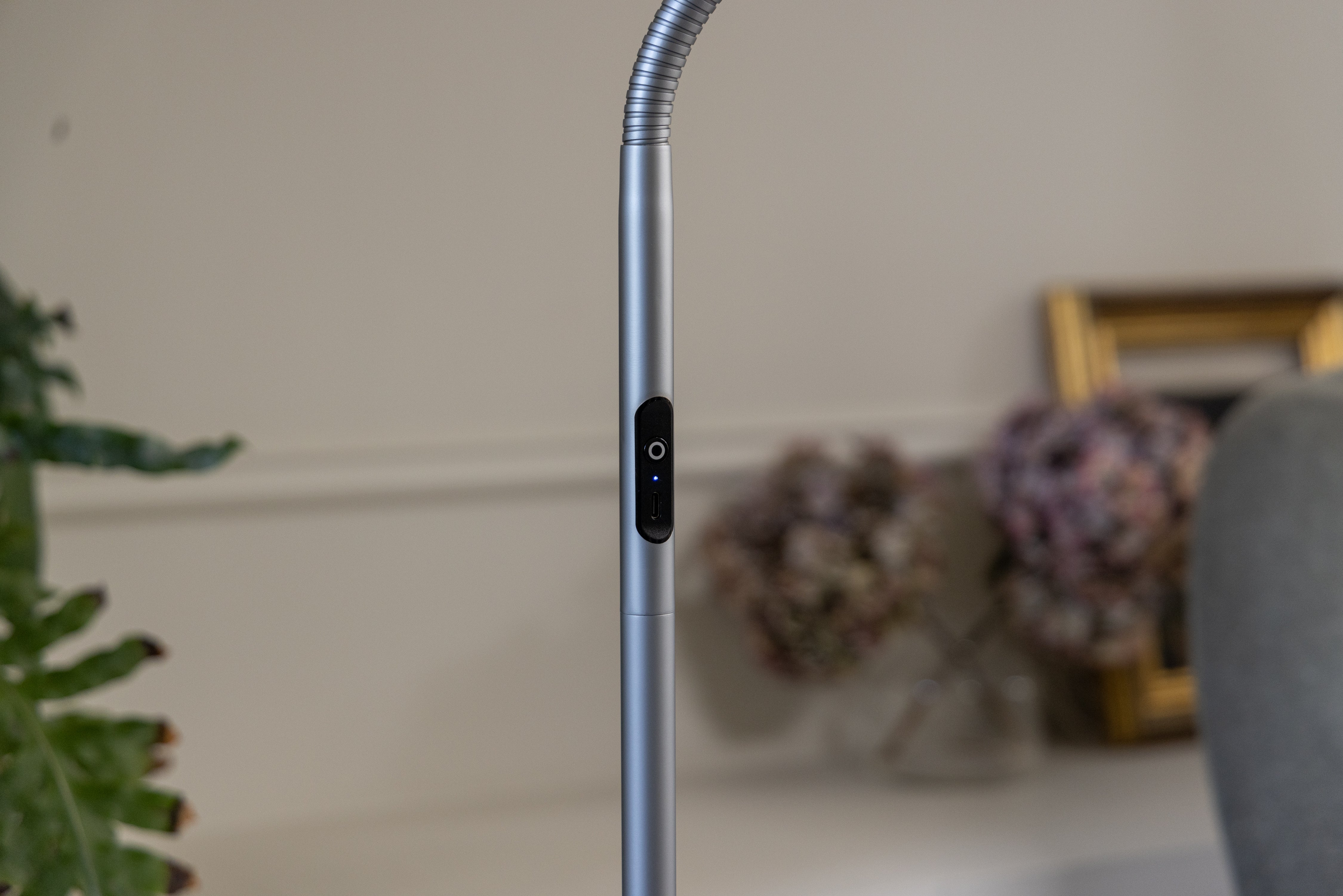 Slimline 4 Floor Lamp - Ice Grey – Daylight Company