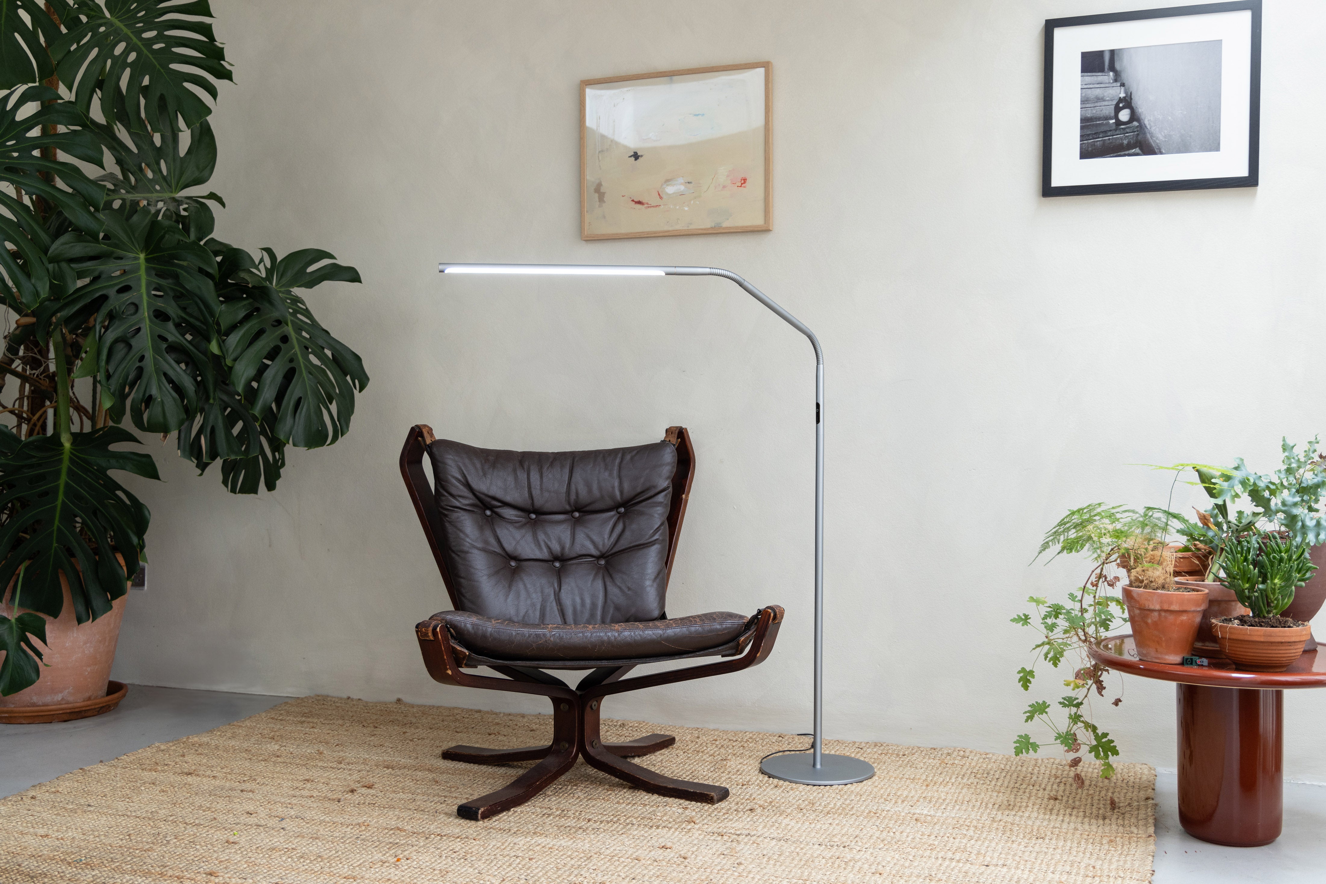 Slimline 4 Floor Lamp - Ice Grey – Daylight Company