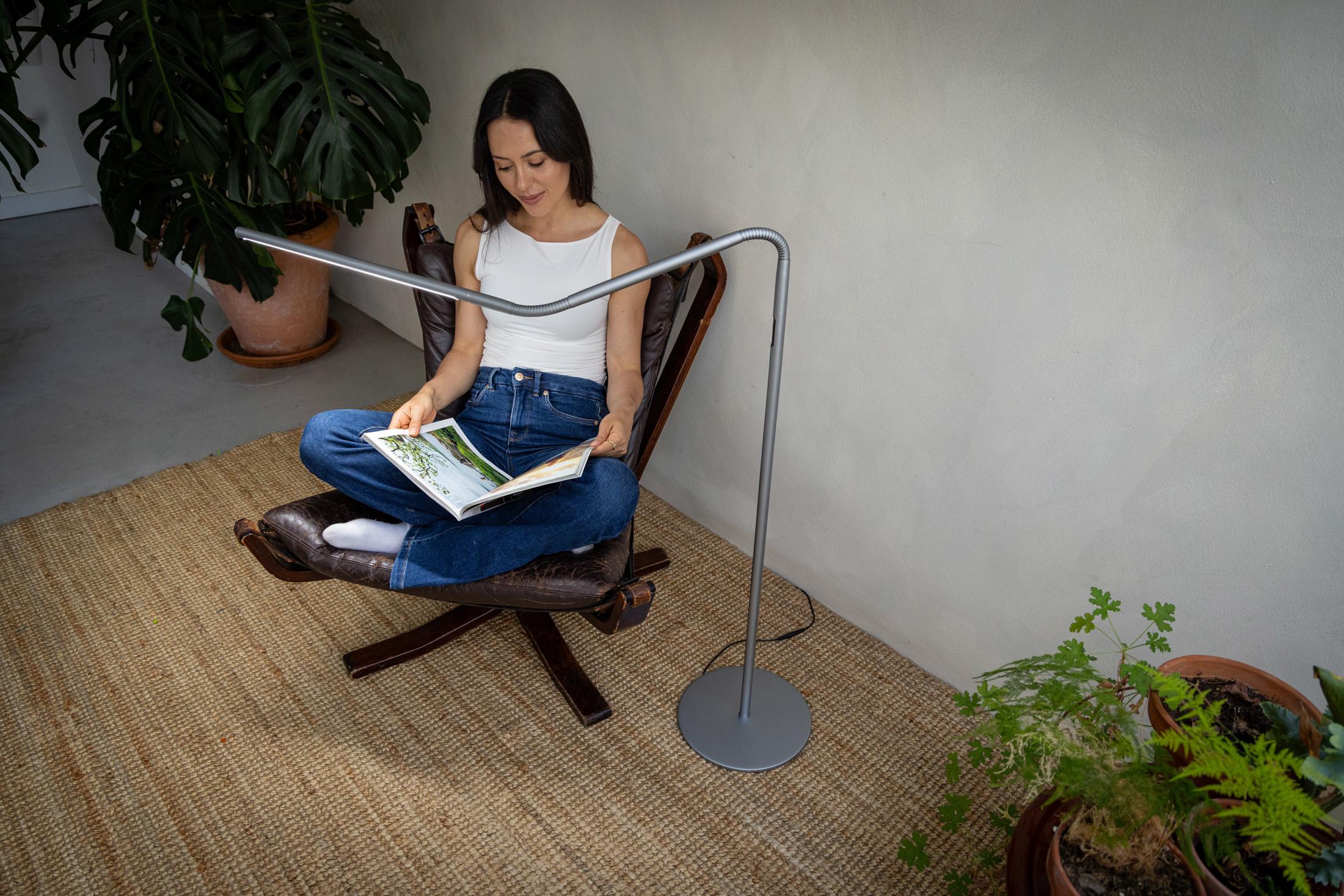 Slimline 4 Floor Lamp - Ice Grey - The Daylight Company